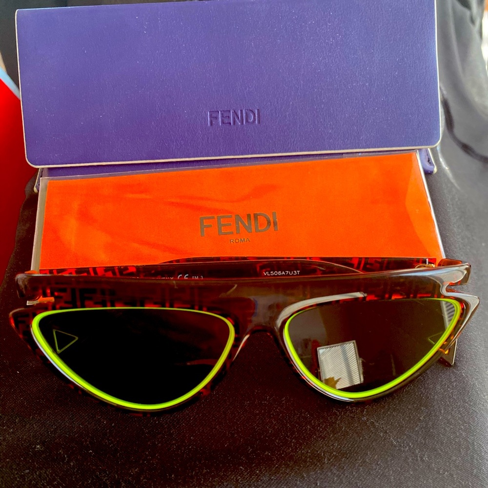 Fendi  FF0383